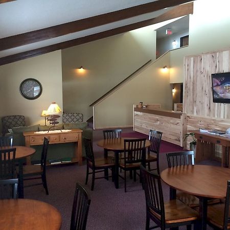 River Bend'S Walleye Inn Baudette Экстерьер фото