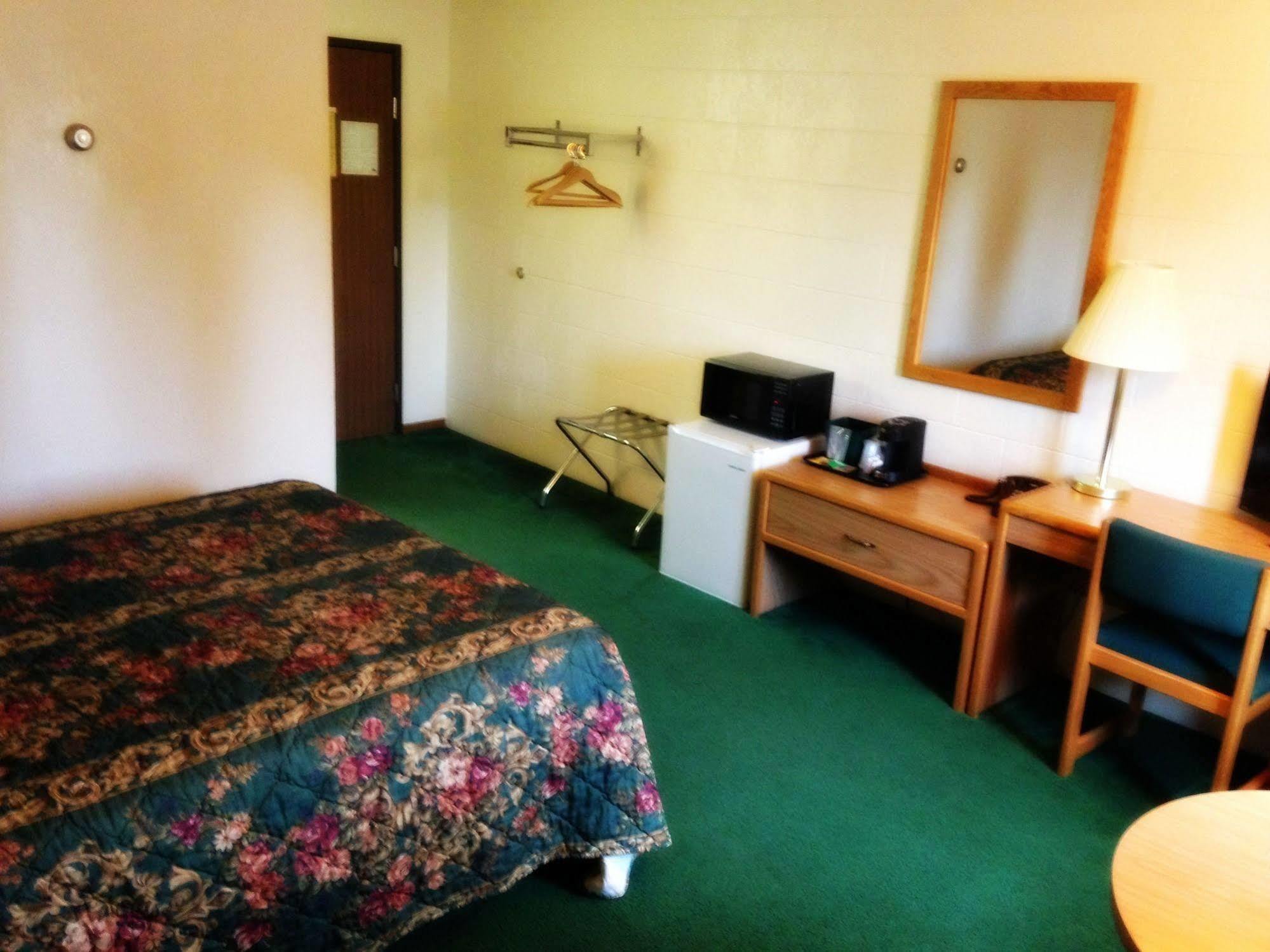 River Bend'S Walleye Inn Baudette Экстерьер фото