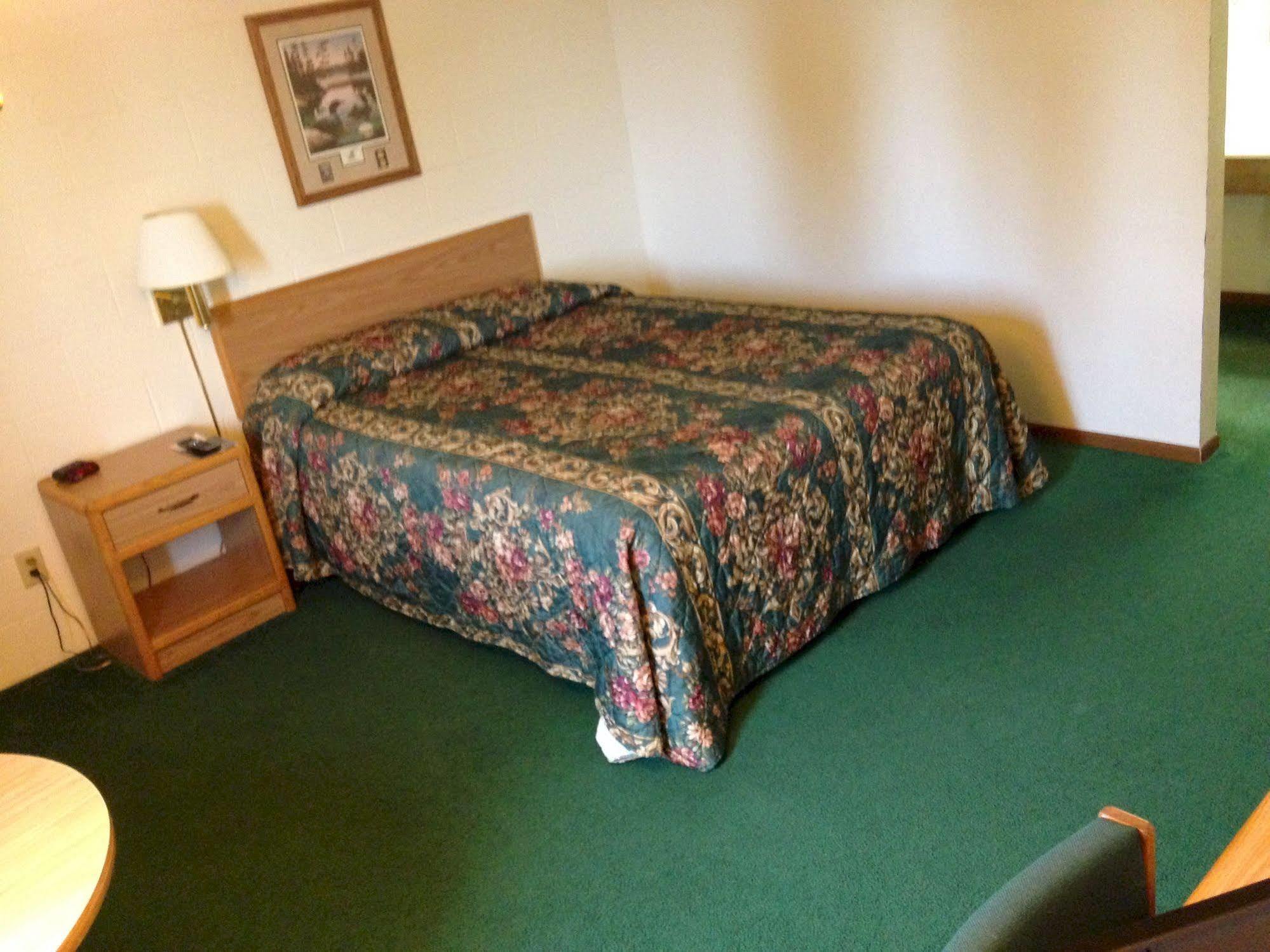 River Bend'S Walleye Inn Baudette Экстерьер фото